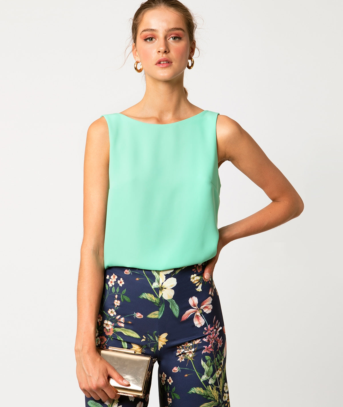 FRIDA ÄRMELLOSE BLUSE