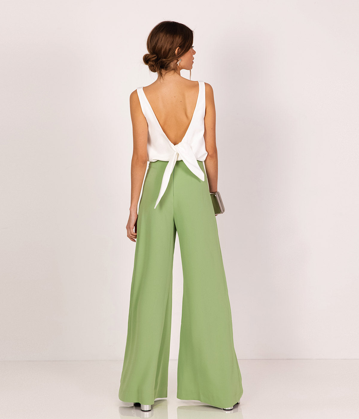 Lange Hose mit doppelter Krawatte aus Crêpe